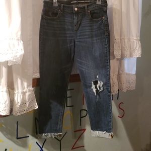 Old Navy Mid-Rise Boyfriend Jeans Size 4